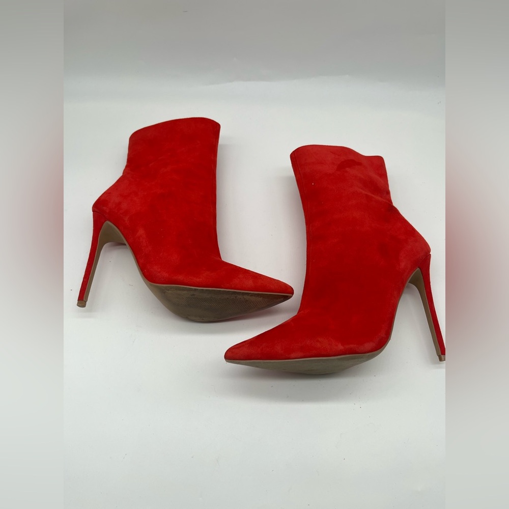 Steve Madden Red Suede Heeled Boots Size 10 M Women Ankle Booties Pointed Toe - Picture 3 of 16